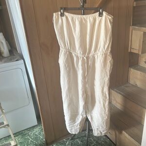 Express Cream Sleeveless Jumpsuit with Relaxed Fit